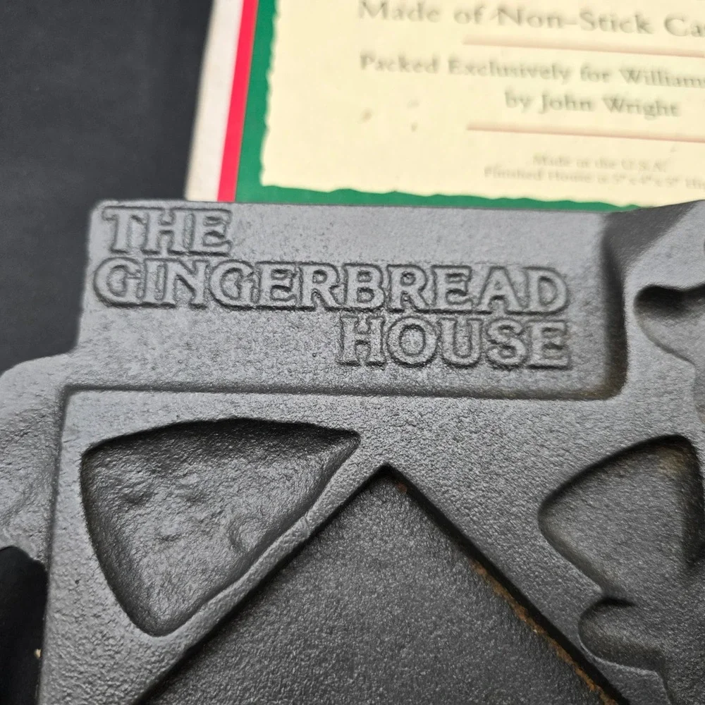 John Wright Williams-Sonoma Cast Iron Gingerbread House Baking Pan Vintage